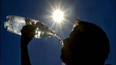 طقس الربيع «يوم برد ويوم حر».. الأرصاد تعلن ارتفاع درجات الحرارة بعد غد والرياح الترابية تضرب البحرالأحمر.. تحذيرات من ارتداء الملابس الخفيفة.. ورئيس هيئة الأرصاد: التقلبات الجوية مستمرة حتى