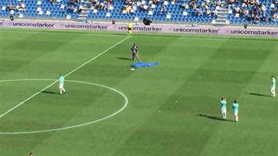 مجهول يهبط بباراشوت على لقاء إنترميلان وساسولو