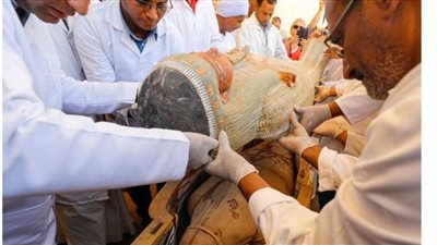 الإعلان عن خبيئة العساسيف يتصدر الصفحات الأولى للصحف ووكالات الأنباء العالمية (صور)