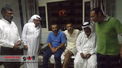 بالصور.. اتحاد الصحفيين والمراسلين يزور «صحفي فلسطيني» بمستشفى العريش