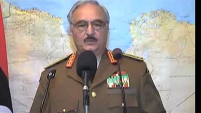 «الحياة اللندنية» تزعم: «حفتر» يقضي إجازة العيد في مصر ولم يهرب