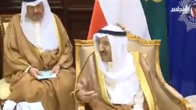 أول ظهور إعلامي لأمير الكويت عقب عودته من رحلة العلاج ‎(فيديو)