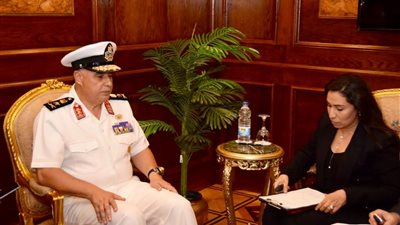 اخبار ماسبيرو.. حوار لقائد القوات البحرية على راديو مصر غدا