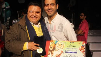 تكريم محمد فراج في آخر ليالي عروض «المسرح الجامعي» (صور)