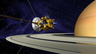 مرور المسبار «كاسيني» بين زحل وحلقاته الداخلية اليوم