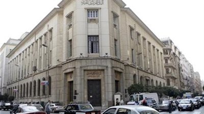 خبير اقتصادي: الأزمة الأمريكية تدفعنا لعدم الاعتماد على الدولار