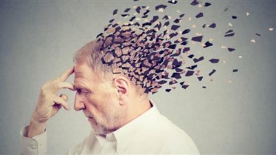 عادات عليك تجنبها للابتعاد عن خطر ألزهايمر