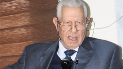 مكرم: الإعلام والصحافة استعادا أصولهما المهنية بعد فوضى طويلة