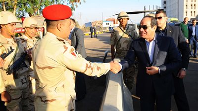 السيسي يتفقد اليوم المشروعات القومية بمدن القناة