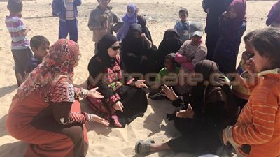 «قومى المرأة» يوزع مساعدات على 100 أسرة بشمال سيناء