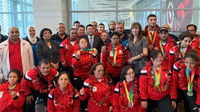 وزير الرياضة يستقبل بعثة بطولة العالم للإعاقات الذهنية بمطار القاهرة (صور)