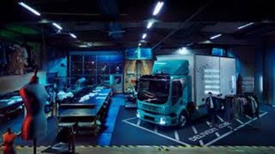 فولفو تخصص 6 بطاريات لتزويد شحناتها الكهربائية (فيديو)