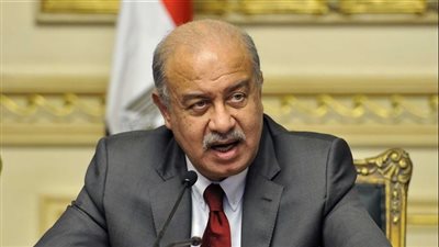 رئيس الوزراء: استمرار عجز الموازنة يؤدي لزيادة الاقتراض