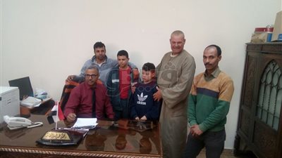 التضامن تسلم ابنين من مؤسسة الحرية لوالديهما بعد خطة تأهيلية (صور)