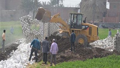 تنفيذ 27 قرار إزالة تعديات على أراض زراعية وأخرى لهيئة الآثار بالجيزة
