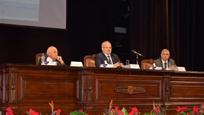 رئيس جامعة القاهرة: عندما نغير طريقة التفكير يولد عصر جديد وتبدأ التطورات