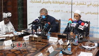 أمين مجلس الكنائس العالمي: توحد القادة الدينيين من أجل السلام «ضروري»