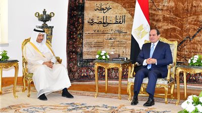 الاتحادية تستقبل رئيس وزراء الكويت.. السيسي يتسلم رسالة الأمير.. يشيد بمتانة وقوة العلاقات.. ويؤكد: نحرص على تطوير التعاون.. نسعى لجذب المزيد من الاستثمارات.. وأمن الخليج مرتبط بأمننا القومي (صور)