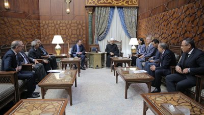 الطيب لسفراء مصر: الأزهر يركز جهوده الخارجية على إحلال السلام