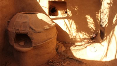 أبرزهم منزل العمدة وشيخ البلد والمعصرة والطاحونة.. ترميم ٥٠٠ منزل بمدينة بلاط الأثرية