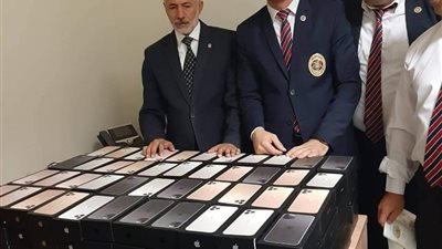 ضبط راكب حاول تهريب 180 جهاز 