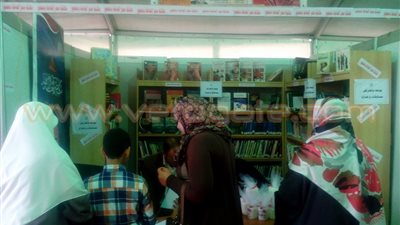 بالصور.. توافد المواطنين على معرض الكتاب بدمنهور