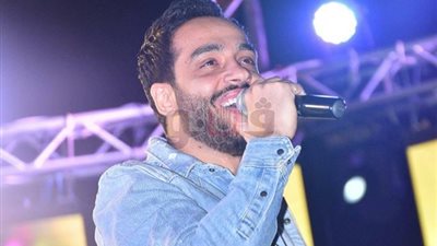 رامي جمال يشعل حفل الجامعة الروسية بالقاهرة (صور)