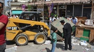 حملة لرفع إشغالات شارع الأزهر