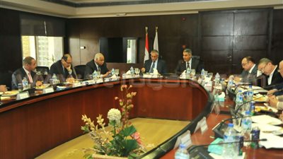 «الجيوشي» يناقش مشروعات النقل الحضاري مع محافظ القاهرة