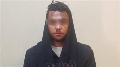 ضبط عامل يرتدي نقابا سرق 628 ألف جنيه من شركة بالموسكي (صور)