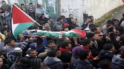 استشهاد وإصابة 14 فلسطينيًا قبل ساعات من بدء «الهدنة»