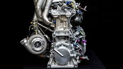 محرك تربو رباعي الأسطوانات من 