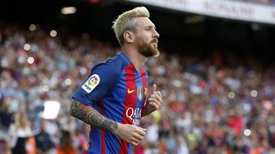 ميسي يقود هجوم برشلونة أمام أوساسونا بالدوري الإسباني