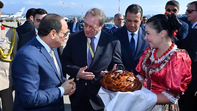 5 صور ترصد وصول السيسي سوتشي لرئاسة القمة الأفريقية الروسية