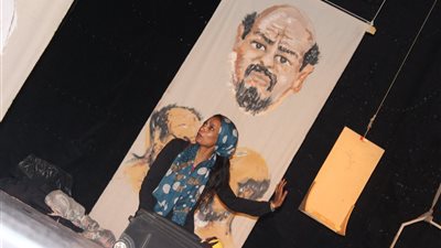 بالصور..«صبية بلا ذاكرة» لـ«ألفة» السودانية بمهرجان المسرح العربي