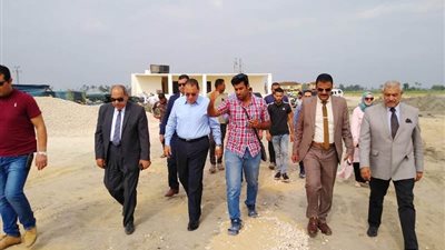 بتكلفة 470 مليون جنيه.. محافظ الشرقية يتفقد محطتي معالجة الصرف بالحسينية (صور)