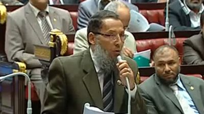 قيادى سلفى يطالب الأغلبية بالتوقف عن 