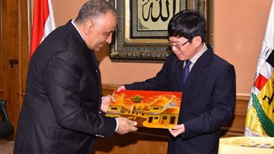 وفد المفتشية الحكومية الفيتنامية يزور هيئة الرقابة الإدارية