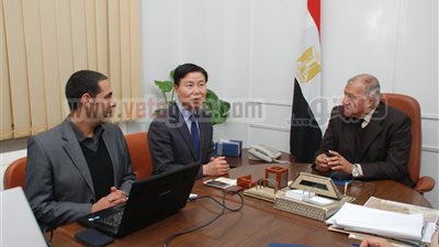 بالصور .. كمال يلتقى ممثلى 