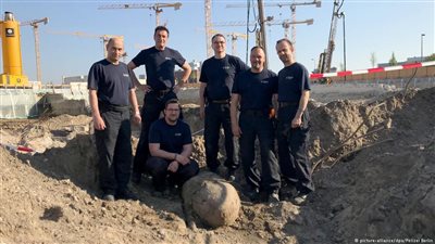 إبطال مفعول قنبلة تزن نصف طن في ألمانيا