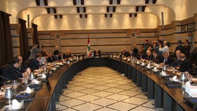 الحكومة اللبنانية تقر خطة لمعالجة أزمة النفايات