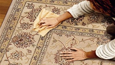 4 خطوات لتنظيف سجاد غرفة المعيشة