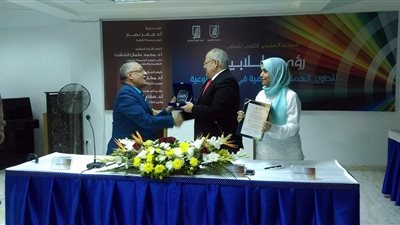 بالصور.. الخشت: «الطالب اللي بيحفظ معلومات فقط مشروع إرهابي»