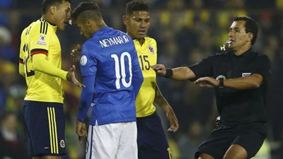 «فيفا» يرفض استئناف عقوبة إيقاف «نيمار» مع البرازيل