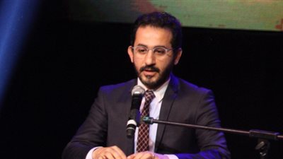 أحمد حلمي ورامز جلال في عزاء والد شيرين عبد الوهاب