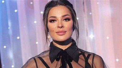 نادين نجيم تهدد: 