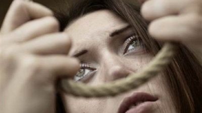 عروس تشنق نفسها في مروحة السقف بعد 3 شهور زواج