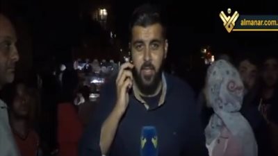 متظاهر لبناني يطلب راقصة على الهواء مباشرة بـ