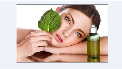 زيوت الوقاية من الشمس تمد البشرة بالرطوبة وتحميها من الشيخوخة