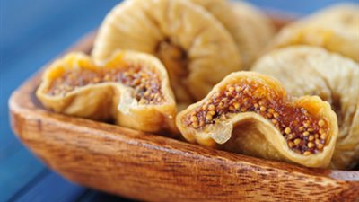 التين المجفف طوال العام.. لحمايتك من هشاشة العظام